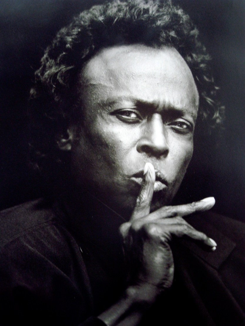 avt_miles-davis_6046